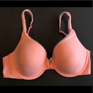 Victoria’s Secret Body By Victoria Bra 34C